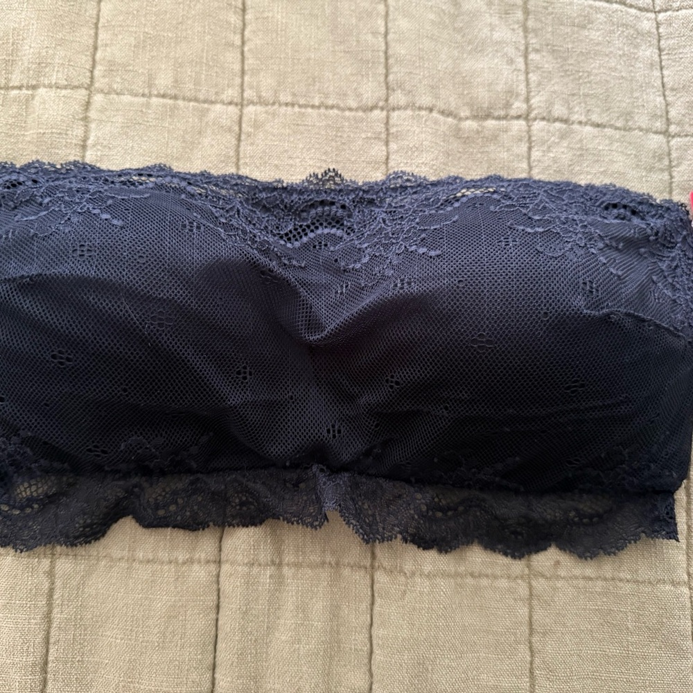 Lace Bandeau Bra in Black
